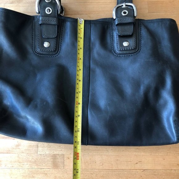 Coach soho Black Leather Buckle Satchel Tote Shoulder Bag Hand Purse 13110 - Picture 3 of 15